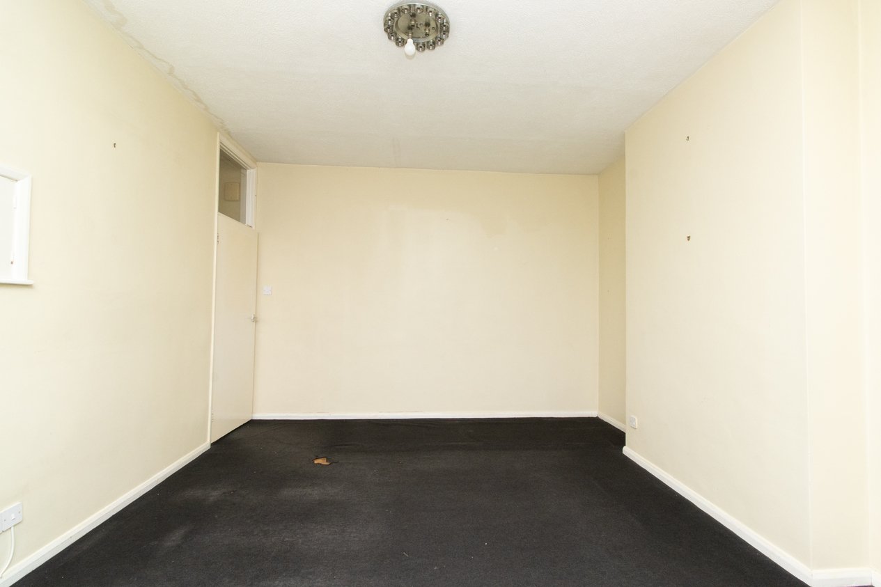 Properties Under Offer in Eastern Esplanade Cliftonville