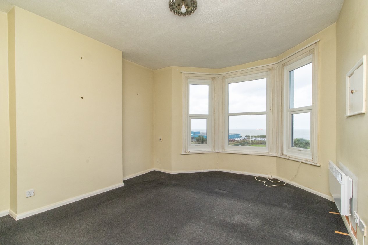 Properties Under Offer in Eastern Esplanade Cliftonville