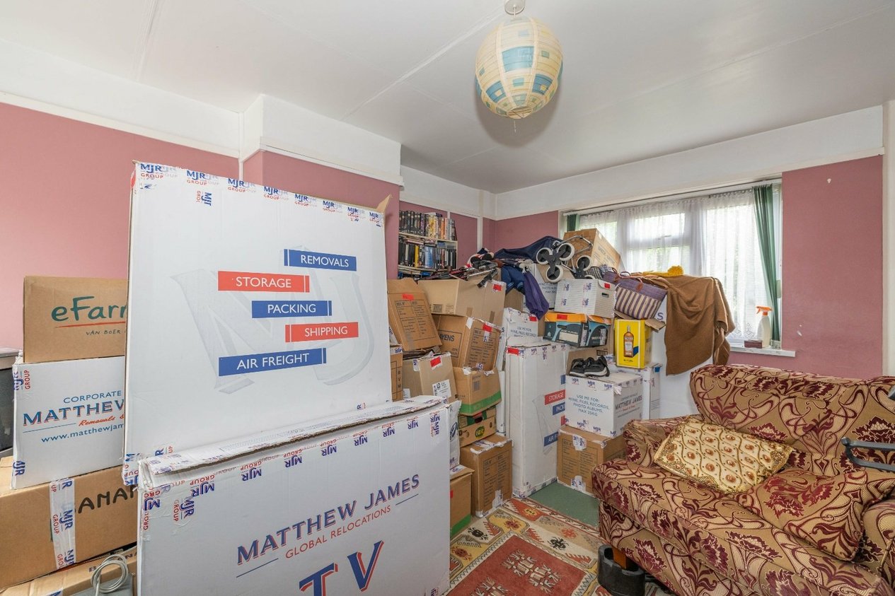 Properties For Sale in Eastern Gardens Willesborough