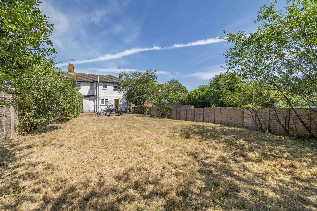 Properties For Sale in Eastern Gardens Willesborough