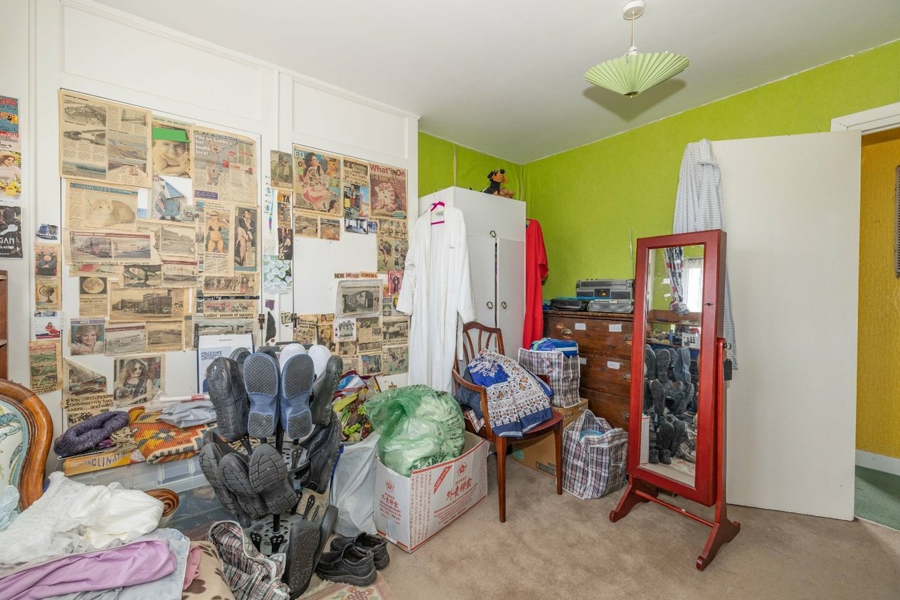 Properties For Sale in Eastern Gardens Willesborough