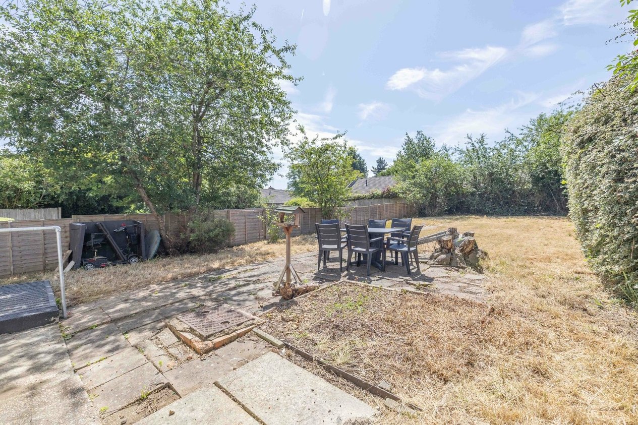 Properties For Sale in Eastern Gardens Willesborough