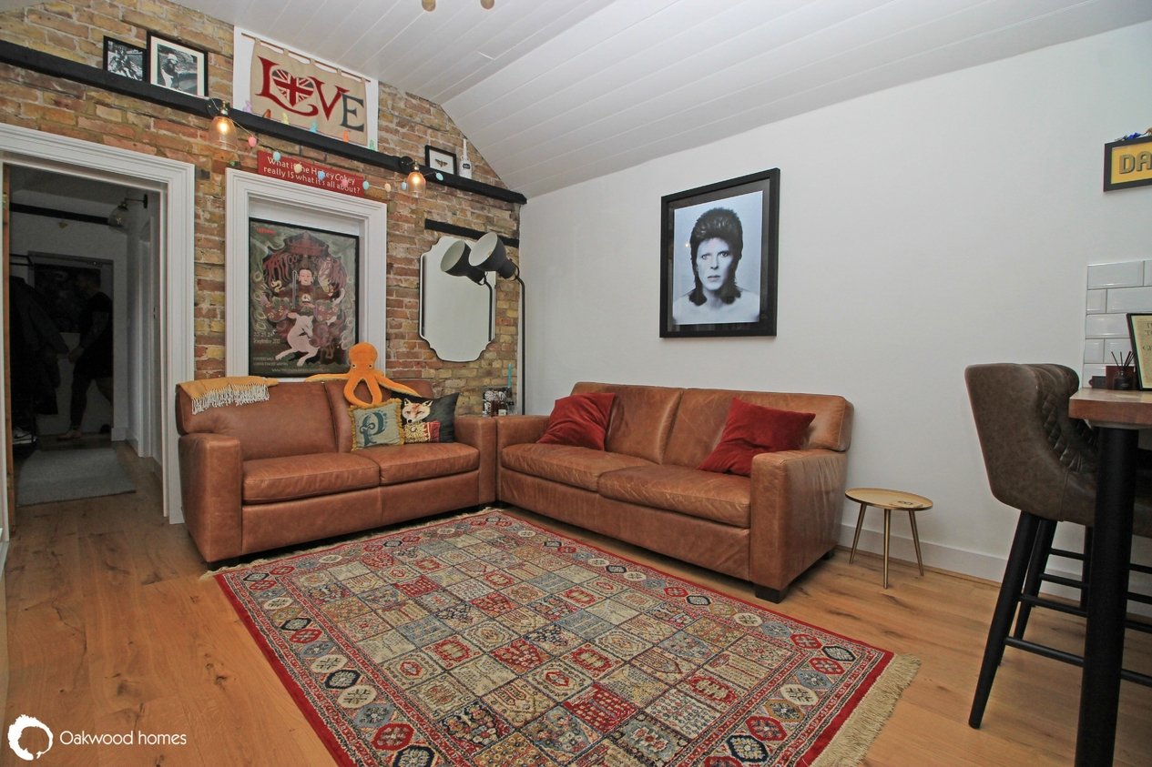 Properties For Sale in Edge End Road 