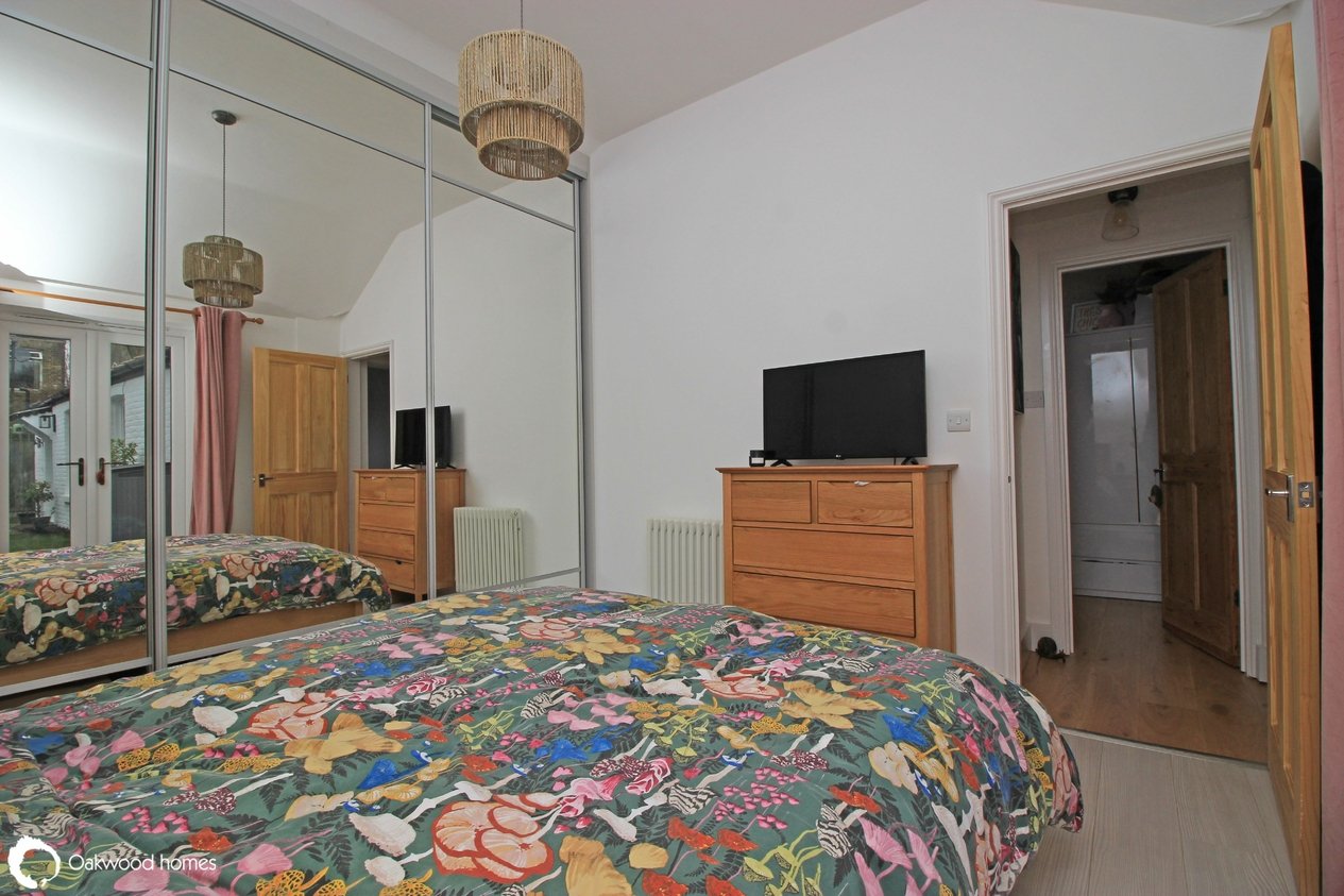 Properties For Sale in Edge End Road 