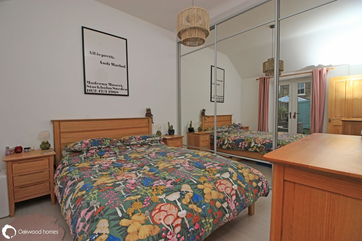 Properties For Sale in Edge End Road 