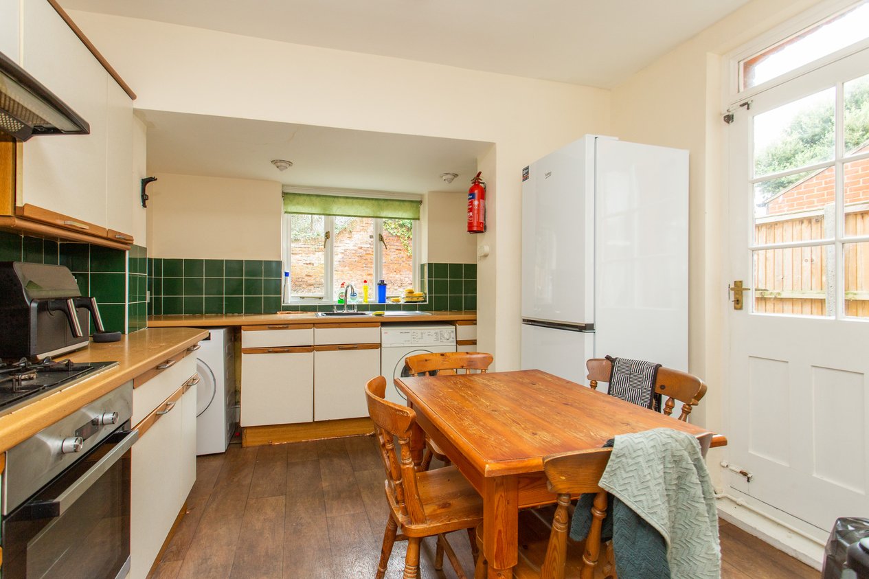 Properties Under Offer in Edward Road Canterbury