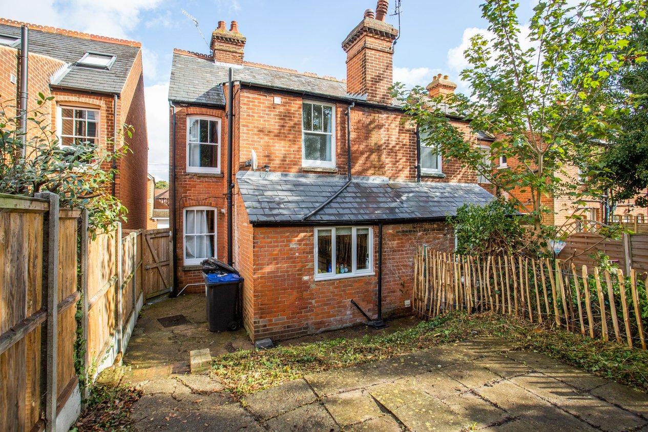 Properties Under Offer in Edward Road Canterbury