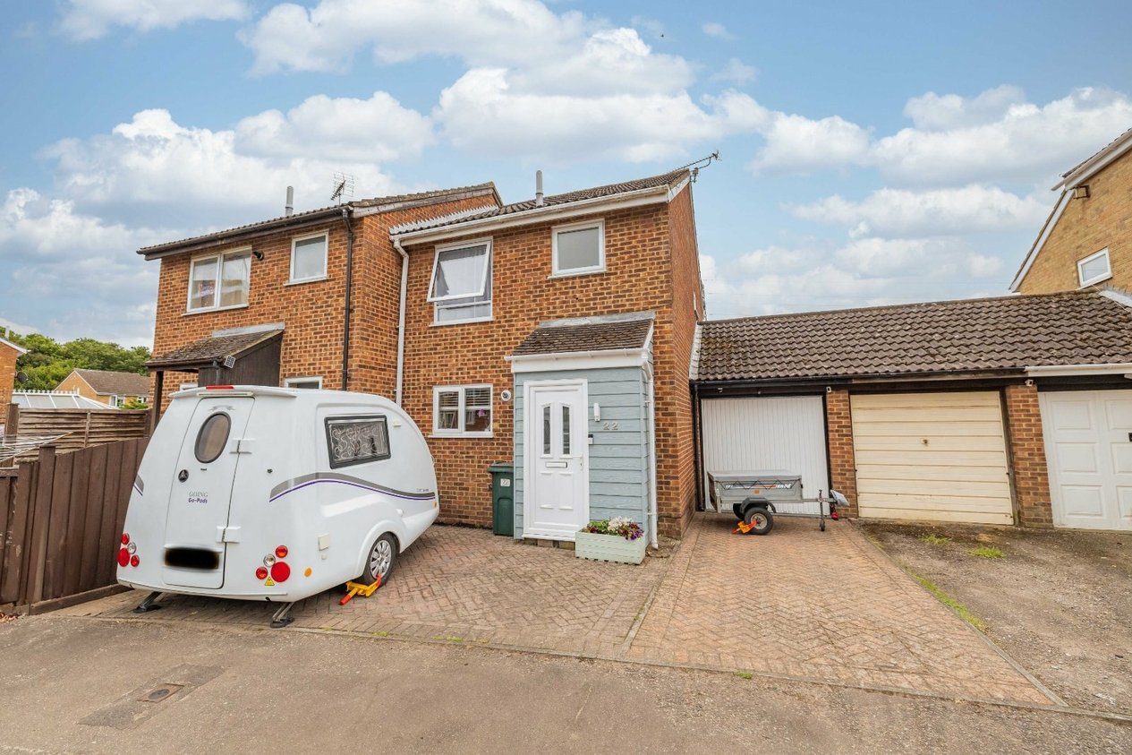 Properties For Sale in Eggringe Ashford