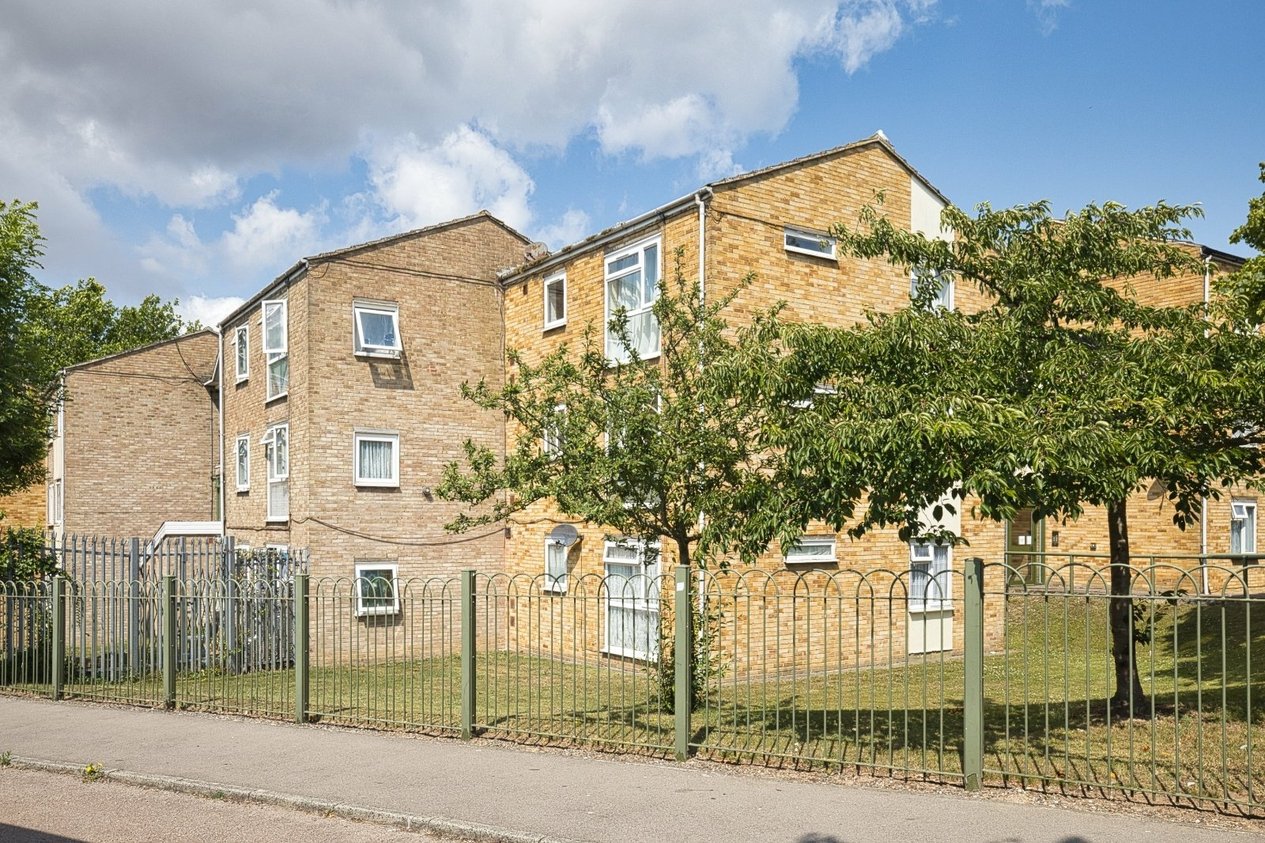 Properties For Sale in Elizabeth Kemp Court 