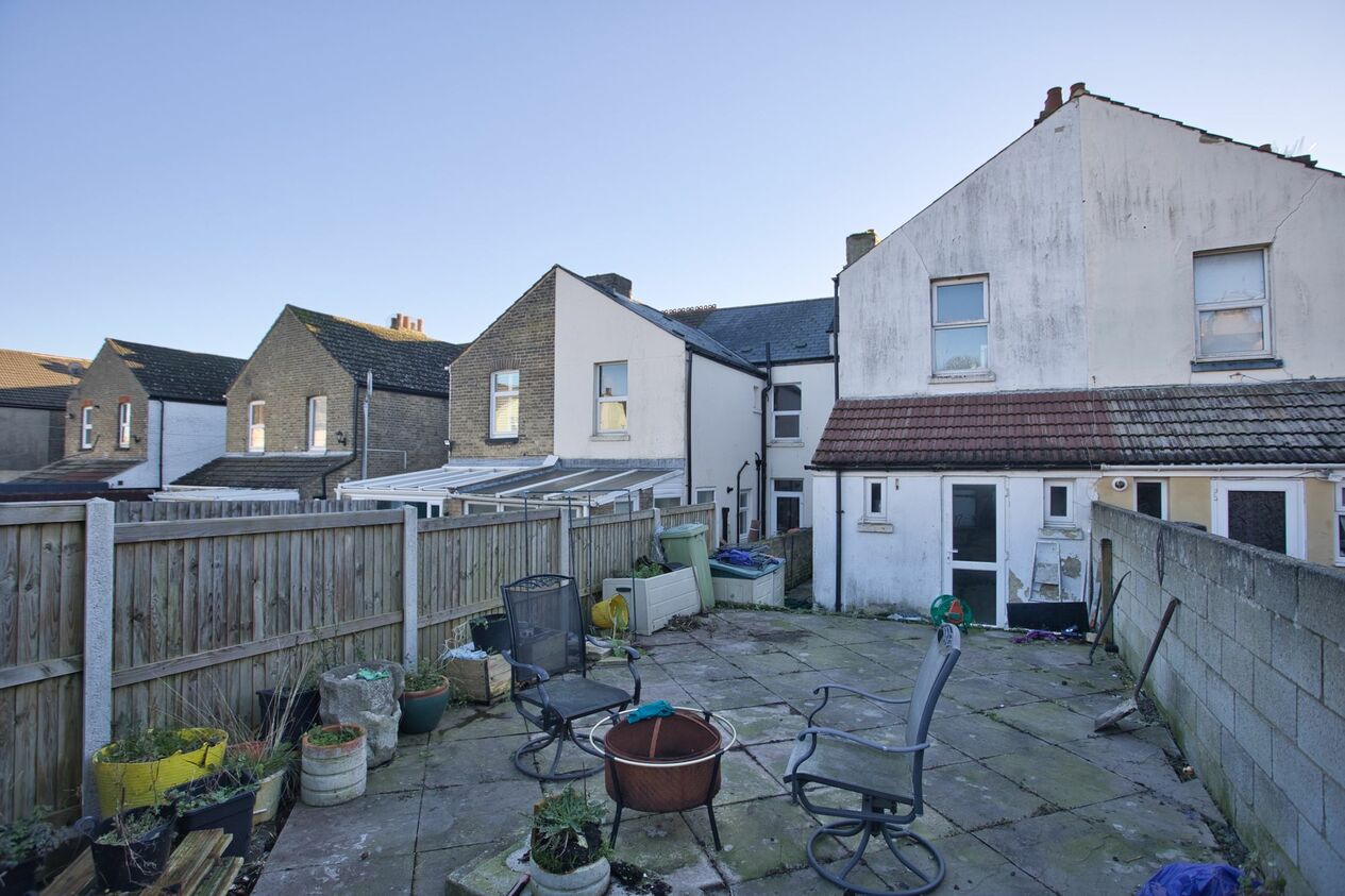 Properties Sold Subject To Contract in Elms Vale Road  Dover