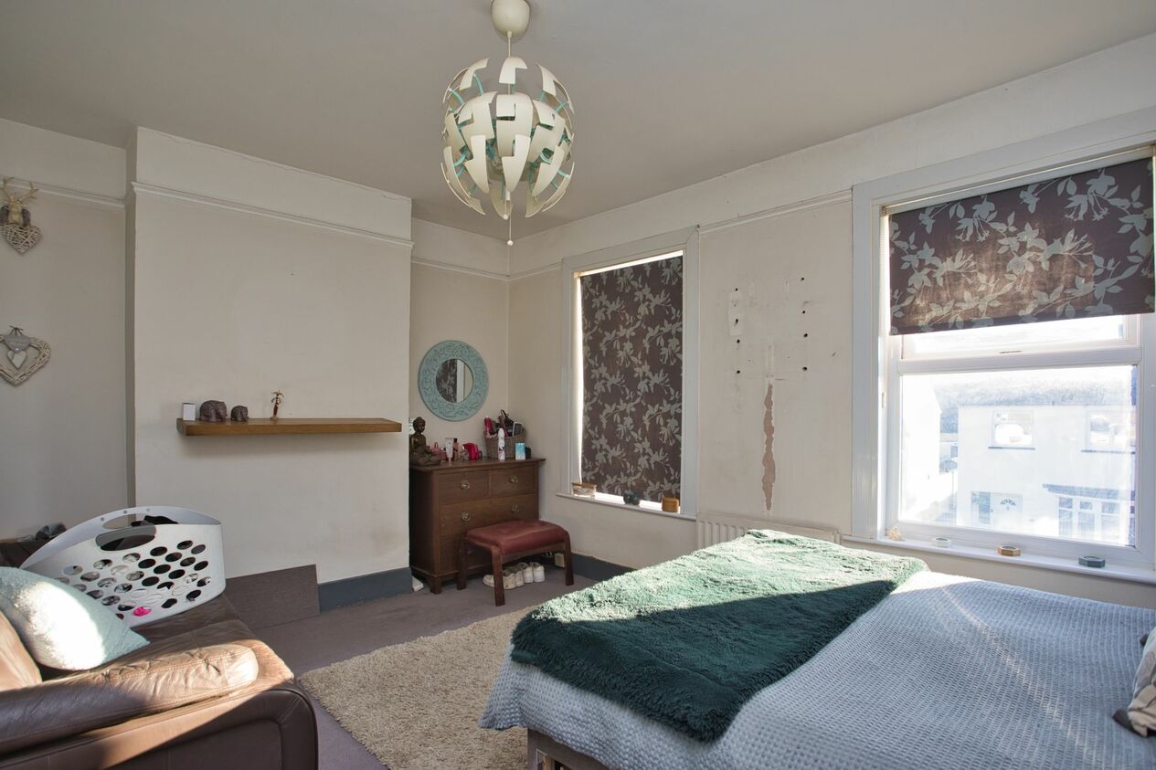 Properties Sold Subject To Contract in Elms Vale Road  Dover