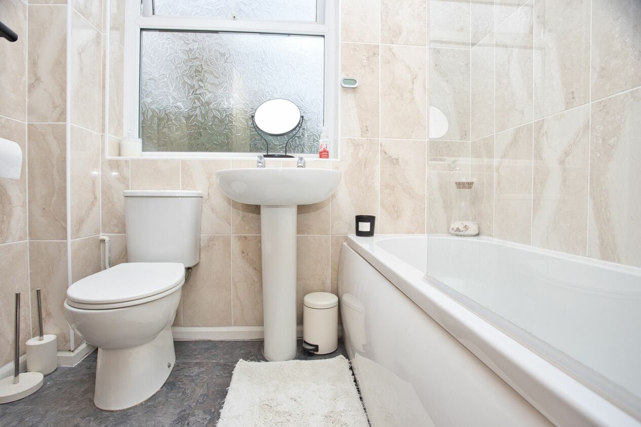 Properties For Sale in Enbrook Valley  Folkestone