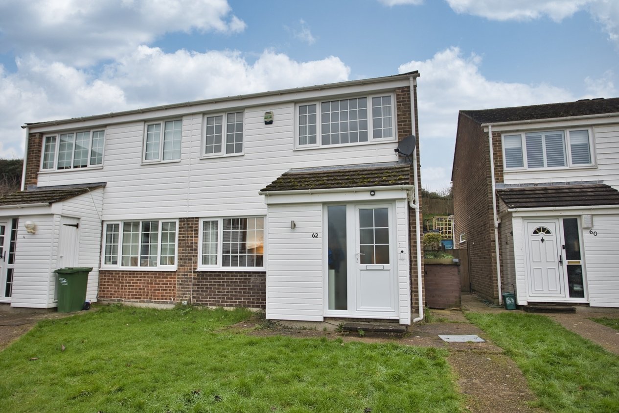Properties Under Offer in Enbrook Valley Folkestone