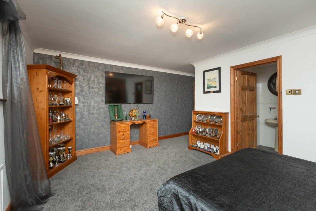 Properties Under Offer in Epple Bay Avenue Birchington