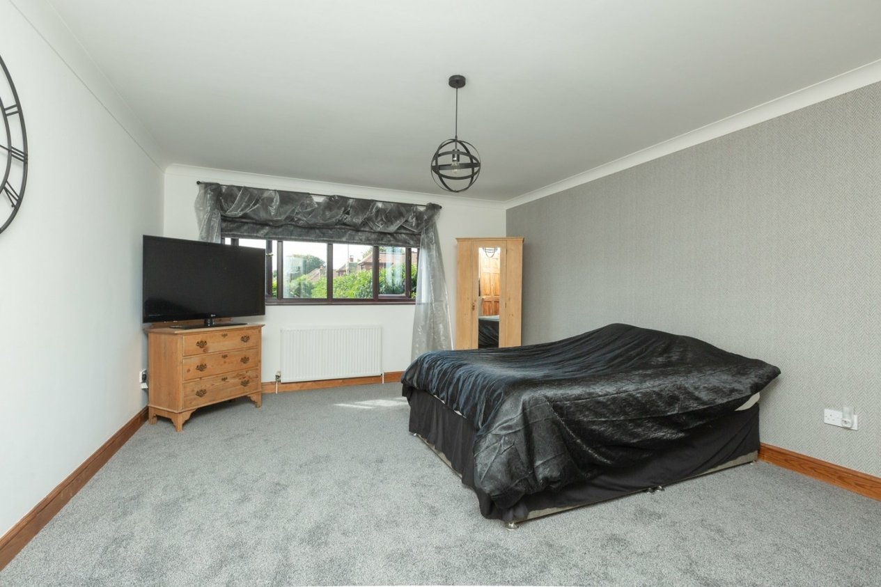 Properties Under Offer in Epple Bay Avenue Birchington