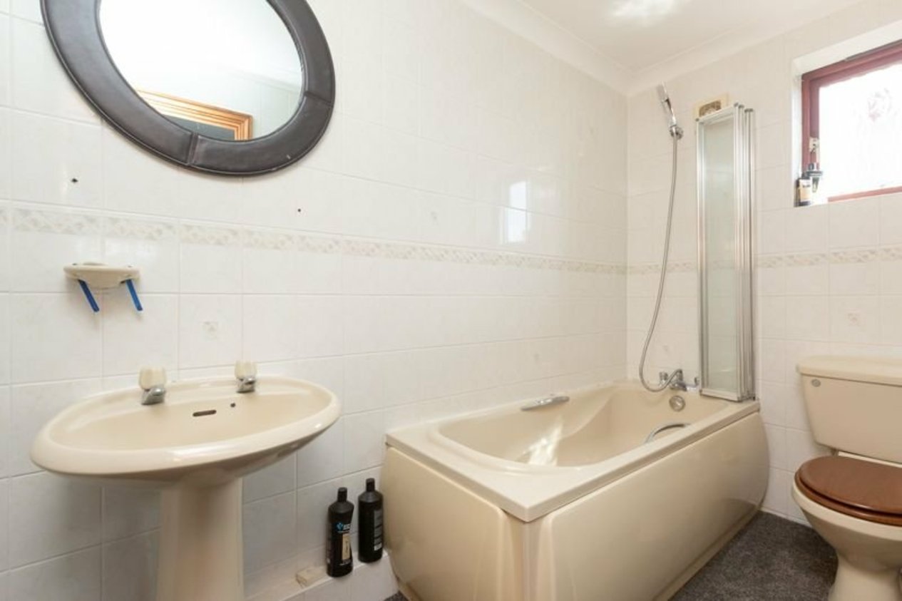 Properties Under Offer in Epple Bay Avenue Birchington