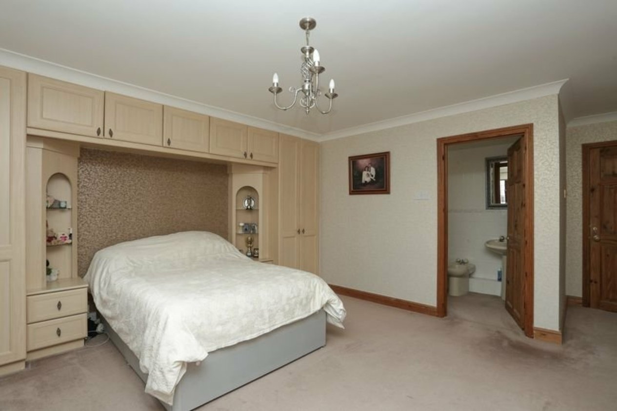 Properties Under Offer in Epple Bay Avenue Birchington