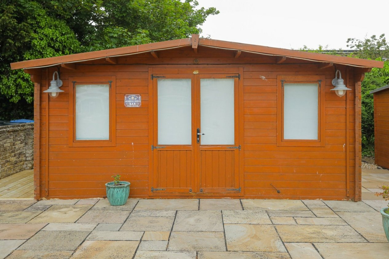 Properties For Sale in Epple Bay Road Birchington