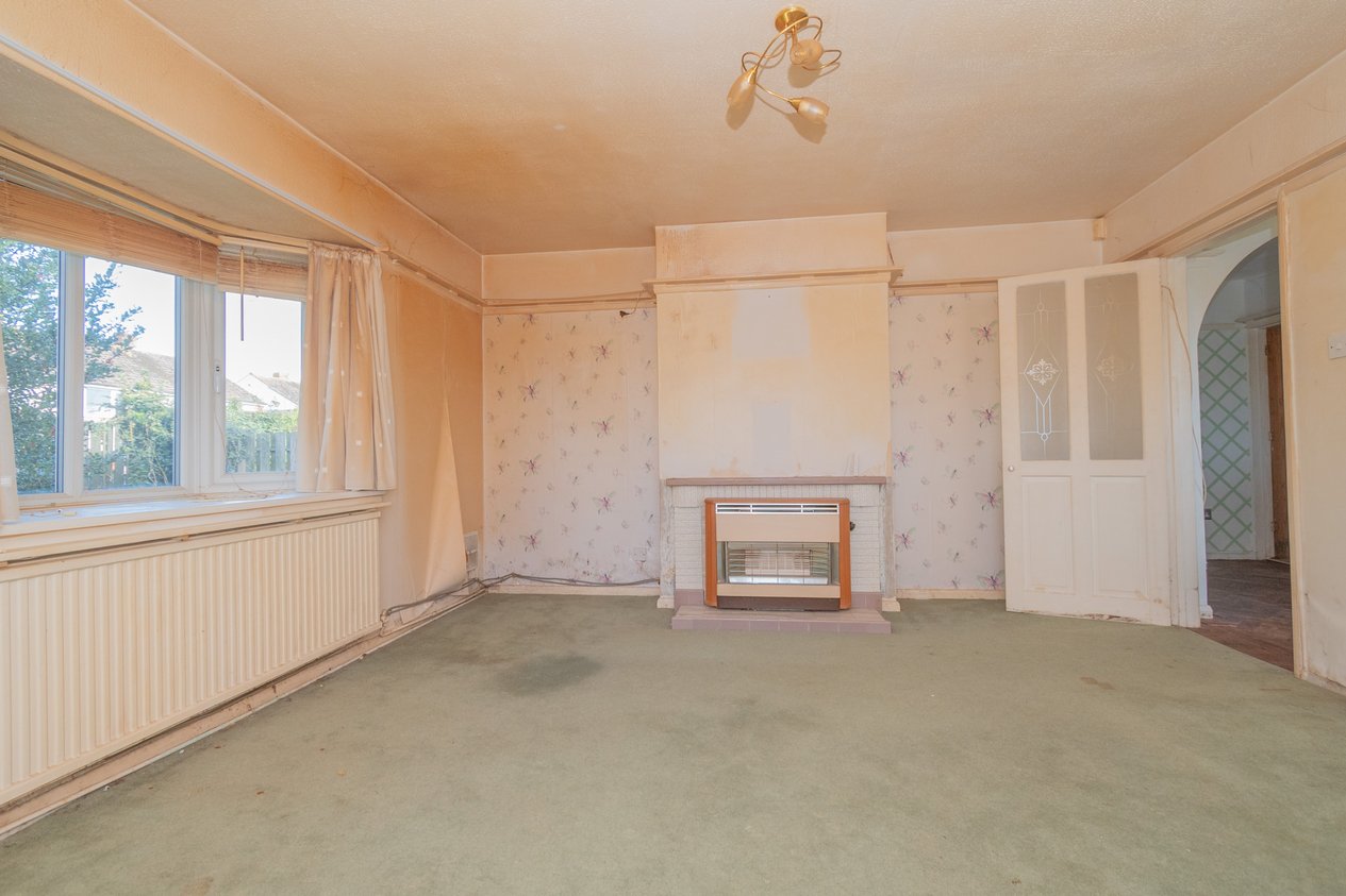 Properties For Sale in Essex Gardens Birchington