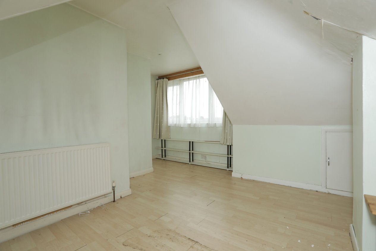Properties For Sale in Essex Gardens Birchington