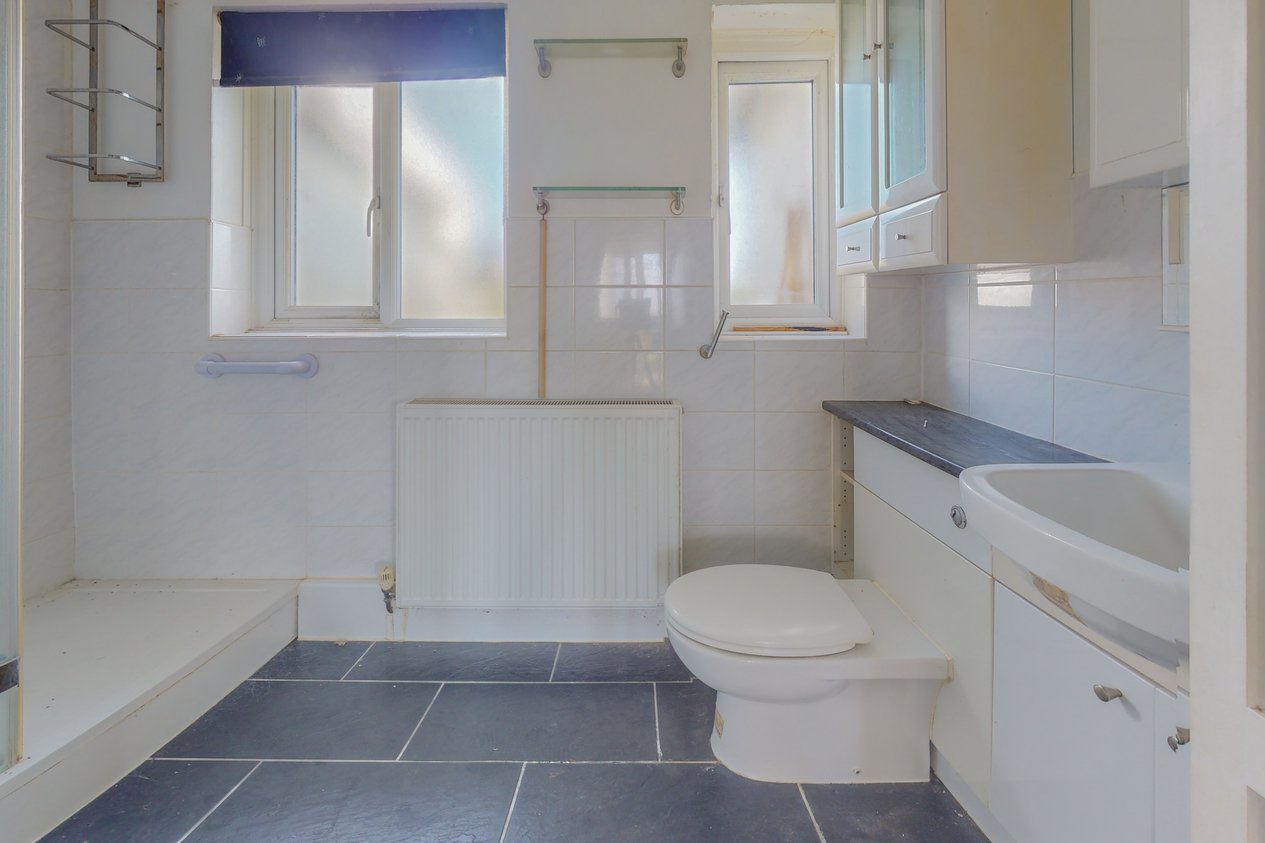 Properties For Sale in Essex Gardens Birchington