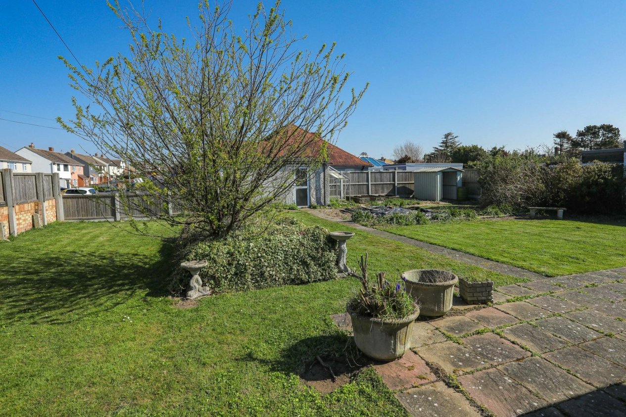 Properties For Sale in Essex Gardens Birchington