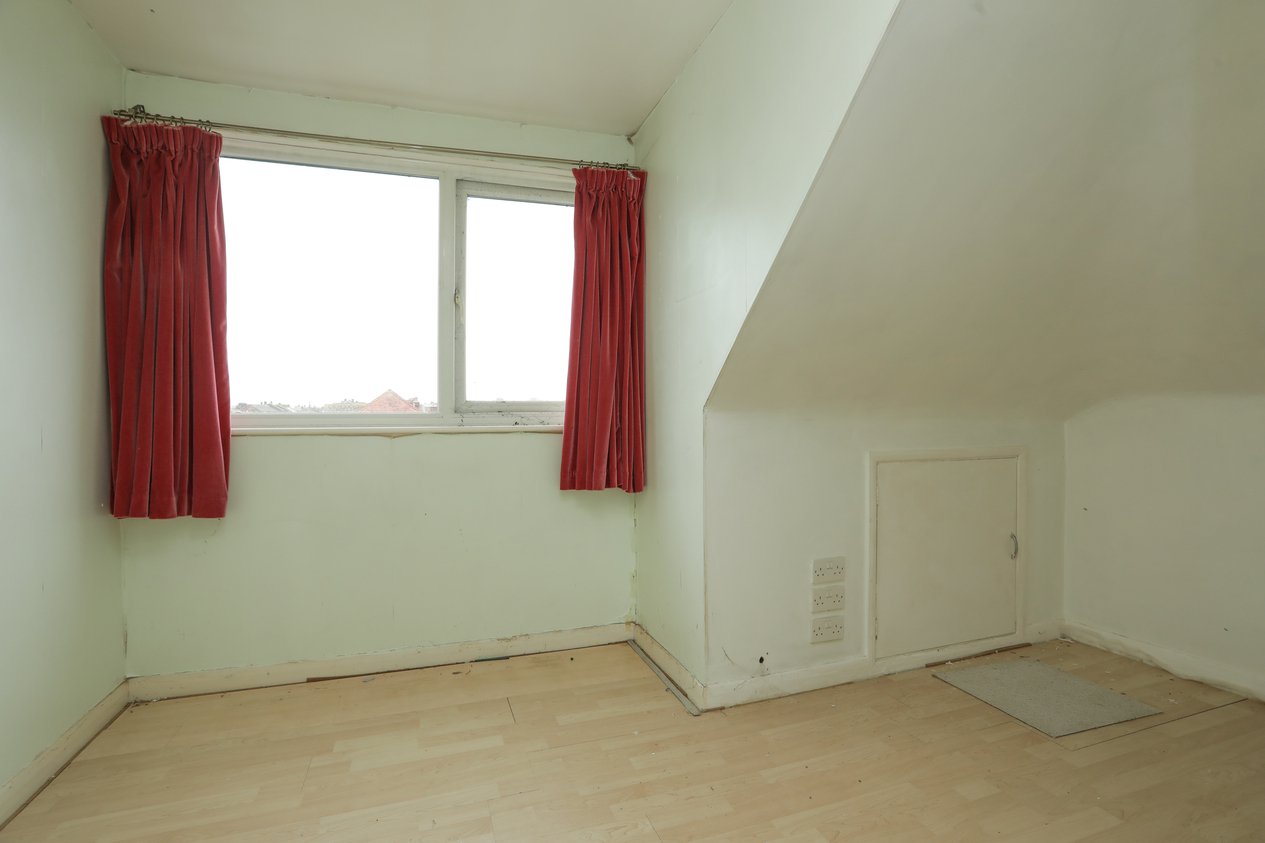 Properties For Sale in Essex Gardens Birchington