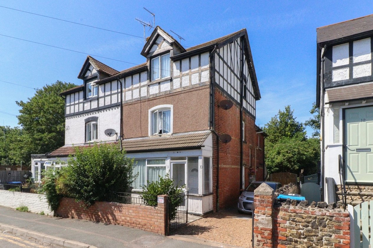 Properties For Sale in Essex Road Westgate-on-Sea
