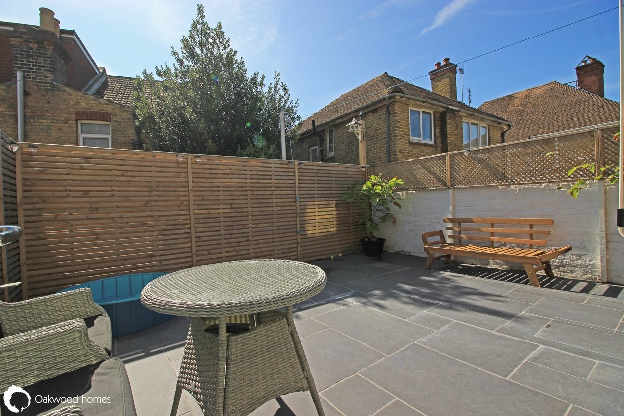 Properties Under Offer in Ethelbert Road 