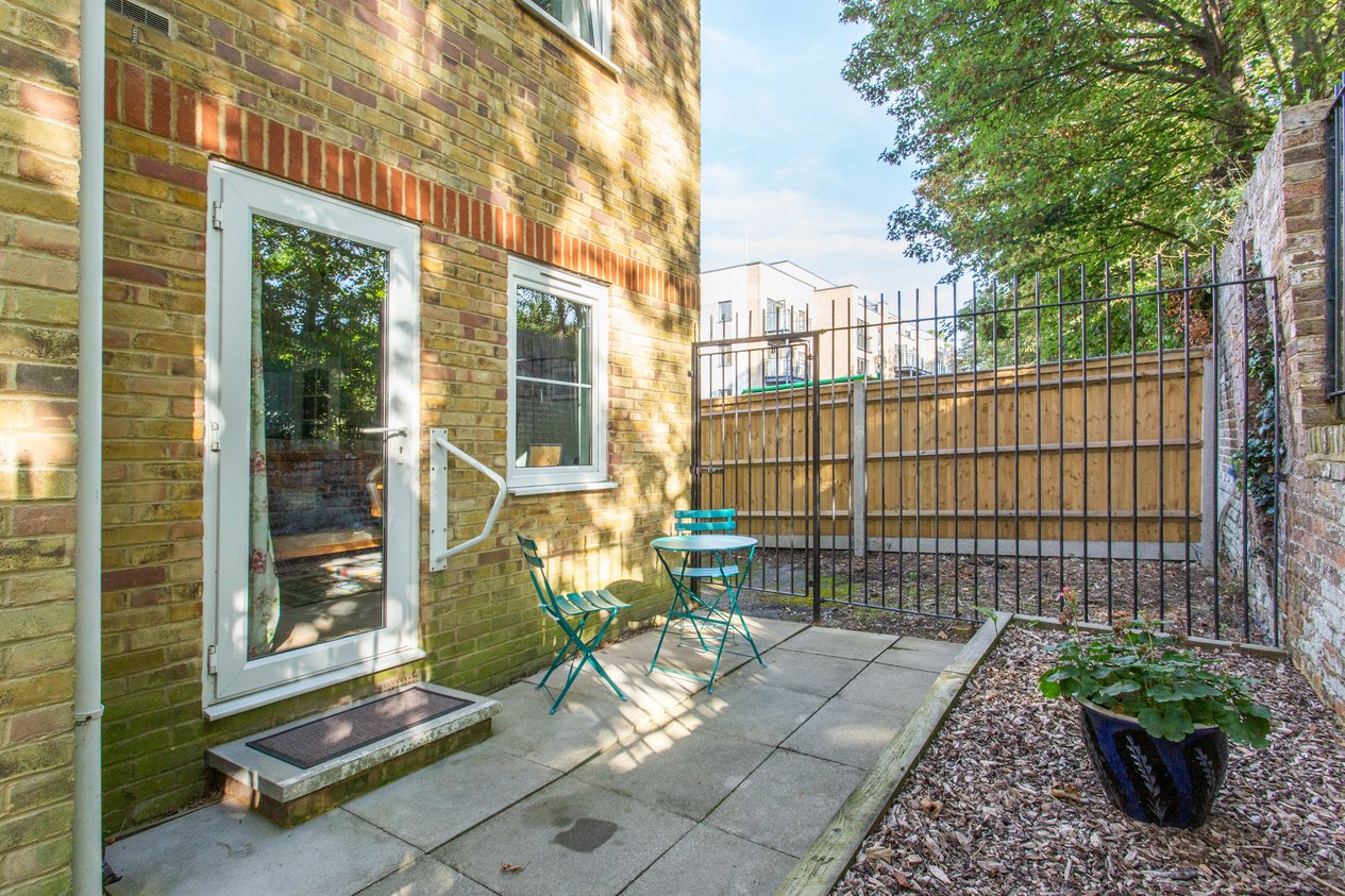 Properties For Sale in Fairfield Road Broadstairs