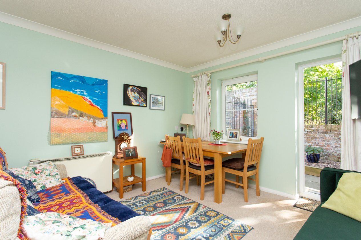Properties For Sale in Fairfield Road Broadstairs
