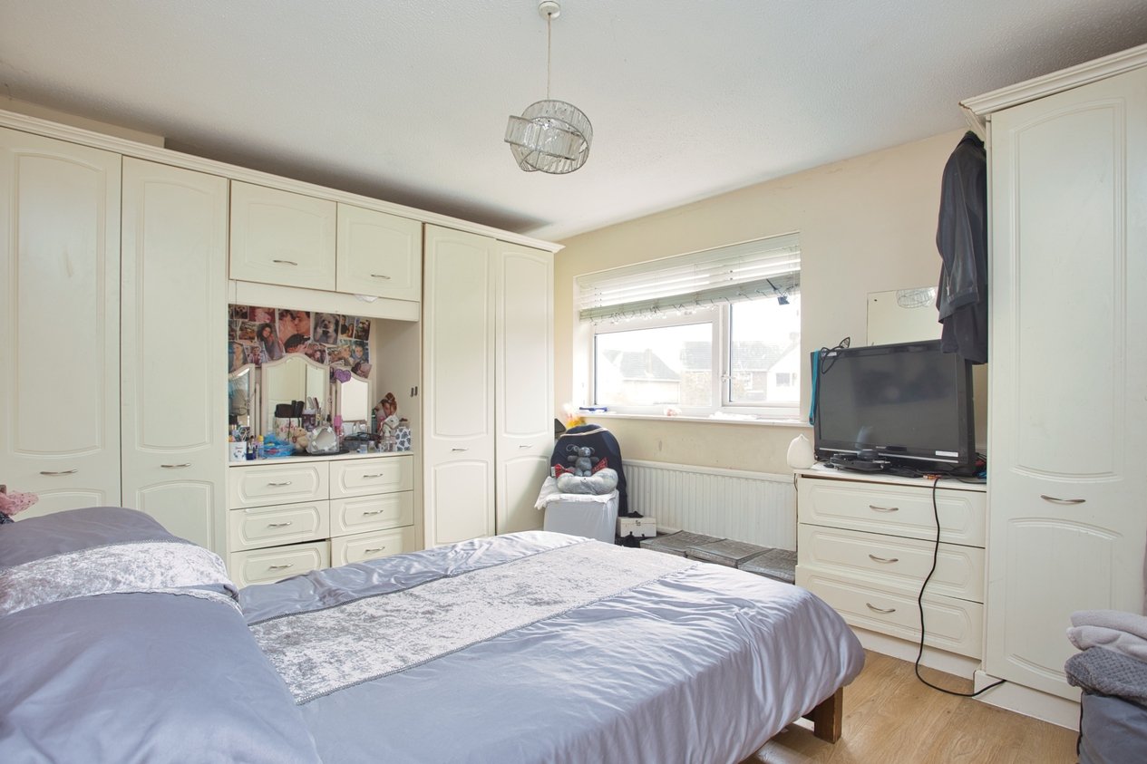 Properties Under Offer in Fairway Avenue Folkestone