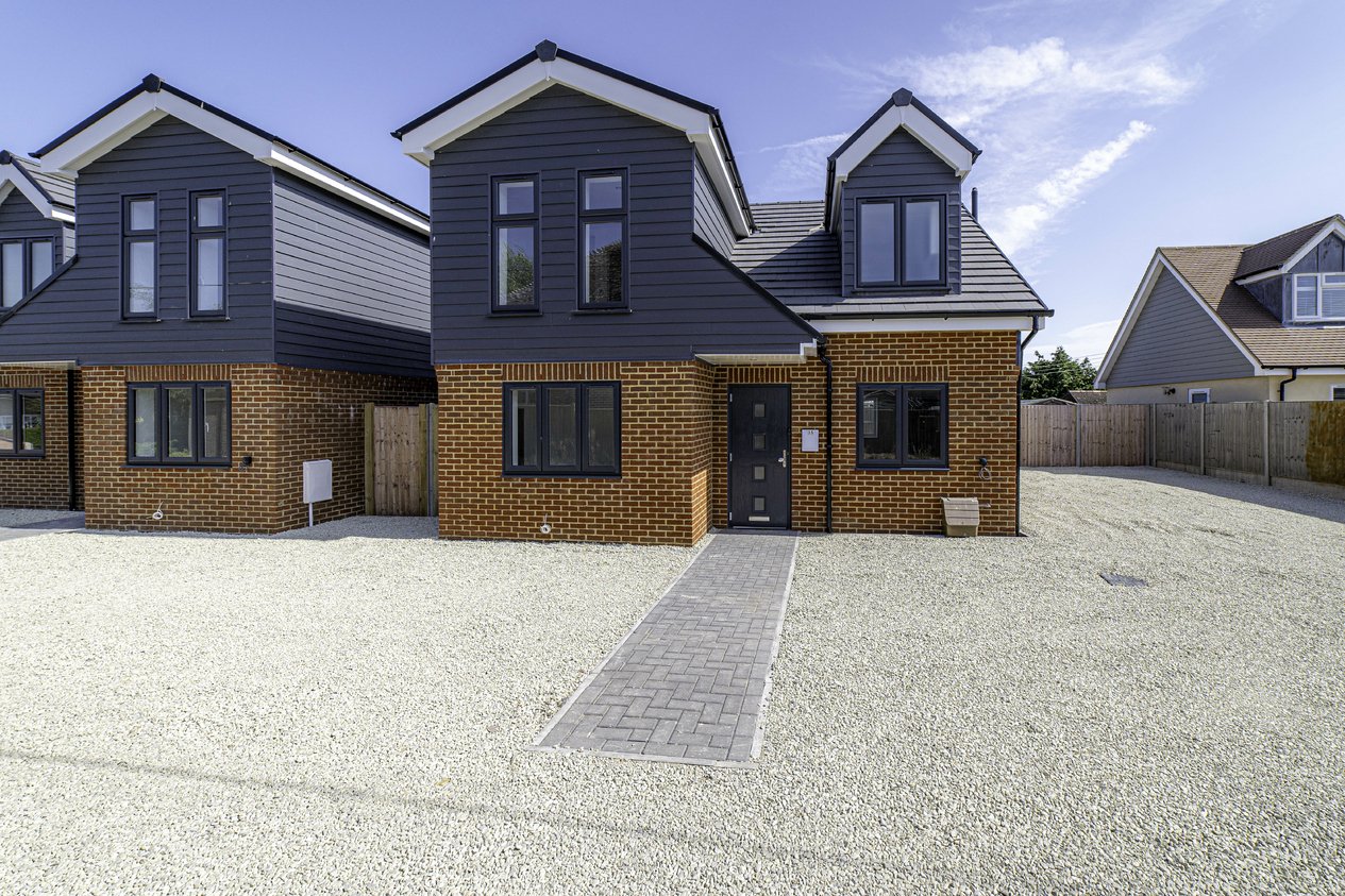 Properties For Sale in Fairway Close Romney Marsh