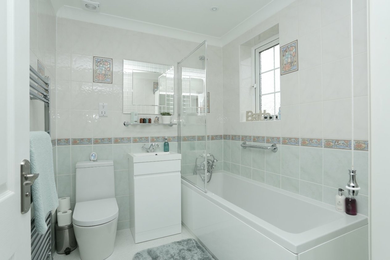 Properties For Sale in Farm Road Ramsgate