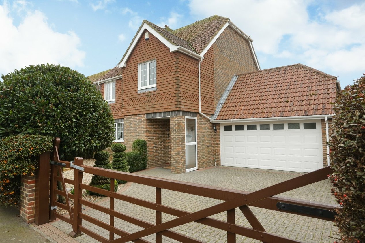 Properties For Sale in Farm Road Ramsgate