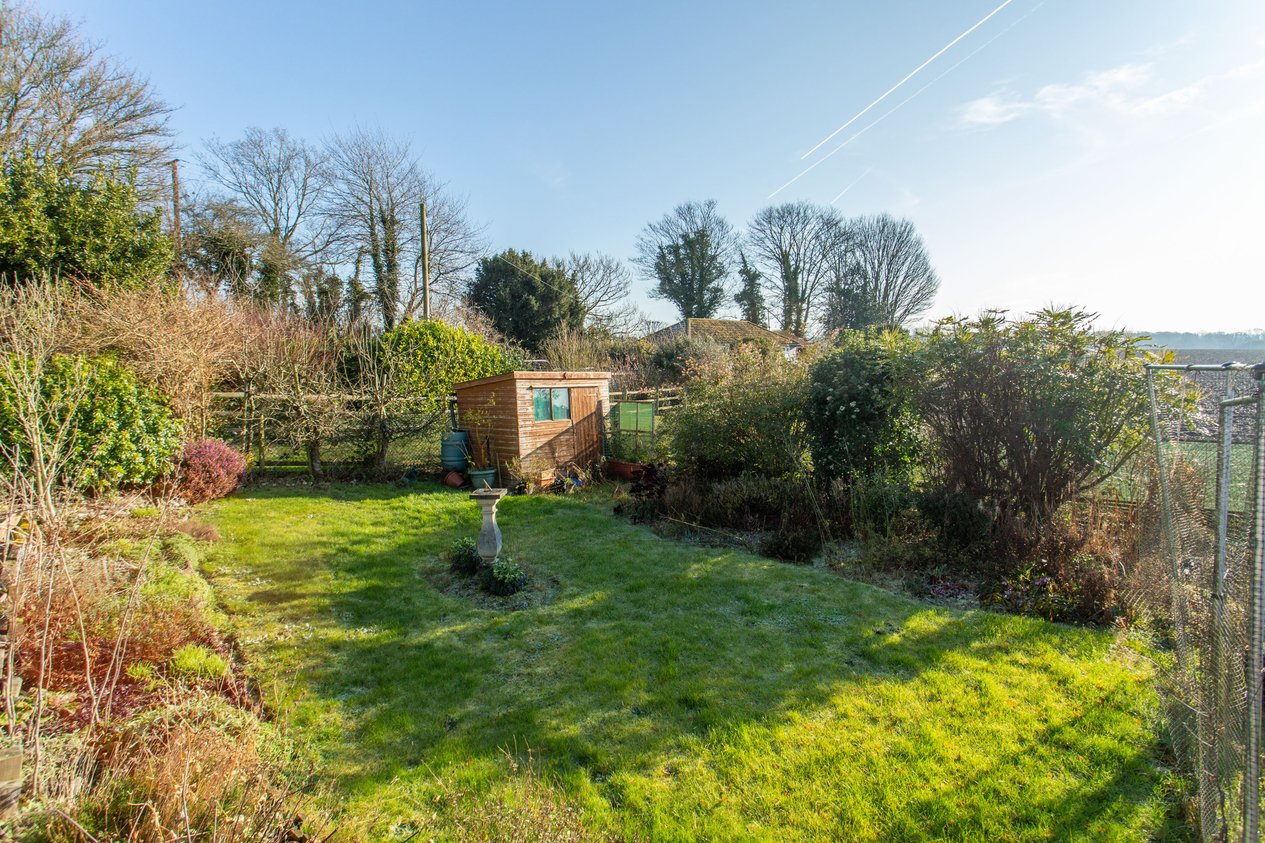 Properties Under Offer in Faussett Hill Canterbury