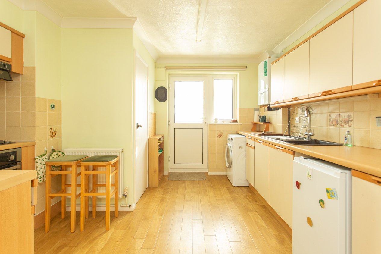 Properties Under Offer in Faussett Hill Canterbury