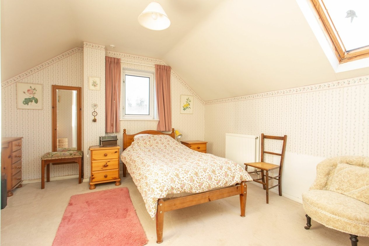 Properties For Sale in Faussett Hill  Street End