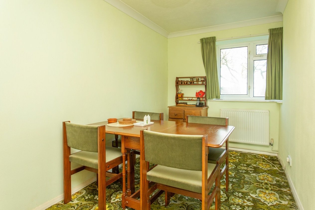 Properties For Sale in Faussett Hill  Street End