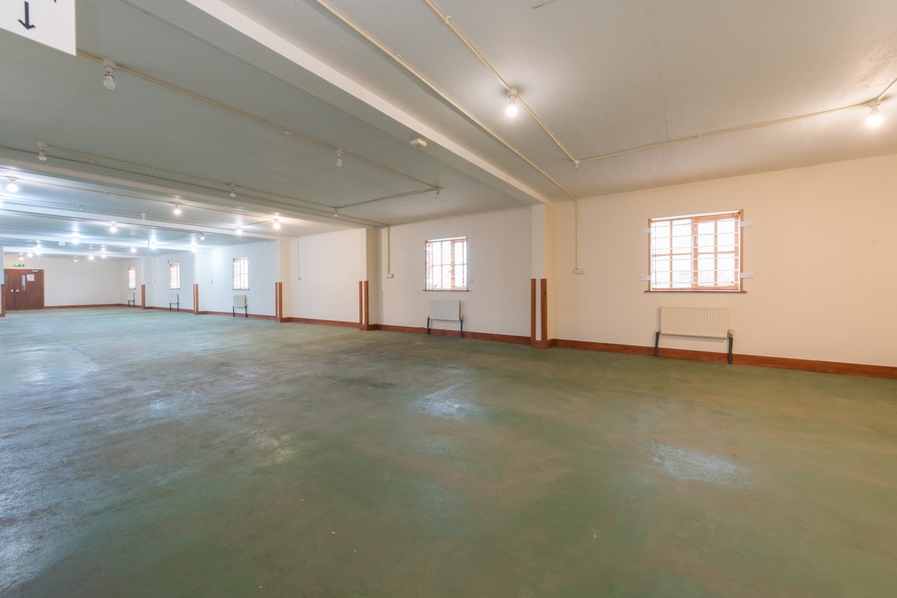 Properties For Sale in Felderland Lane Deal