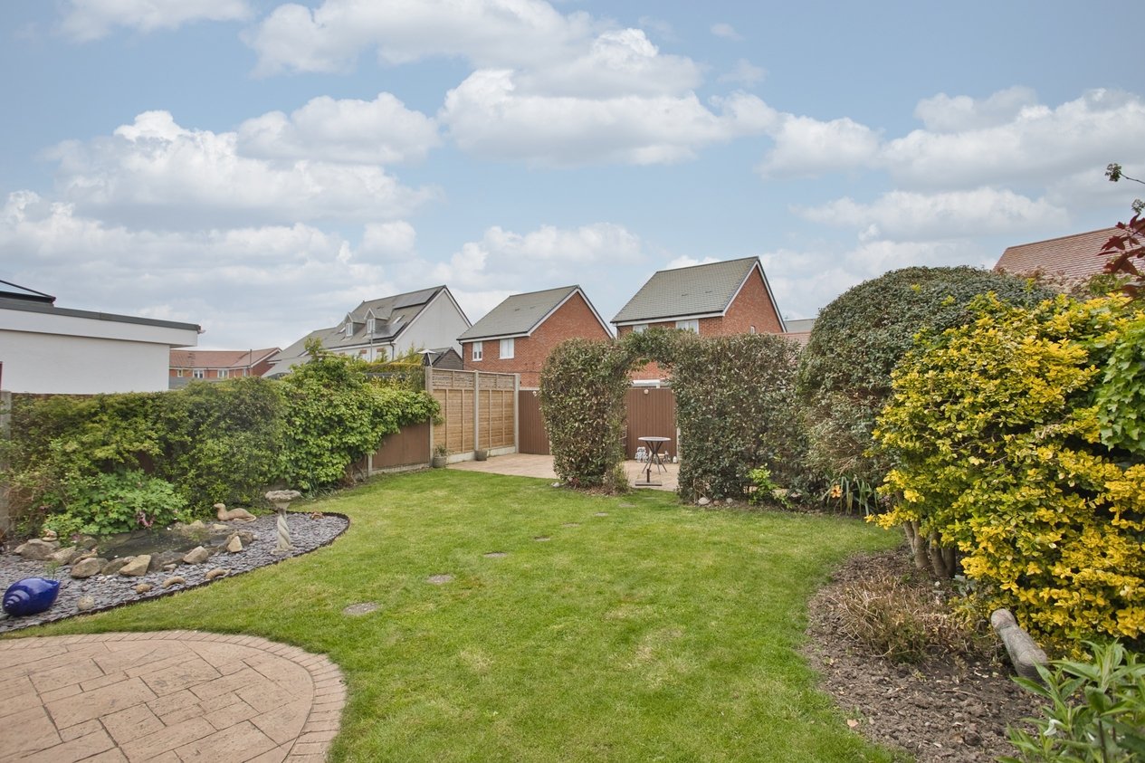 Properties For Sale in Fenton Court Deal