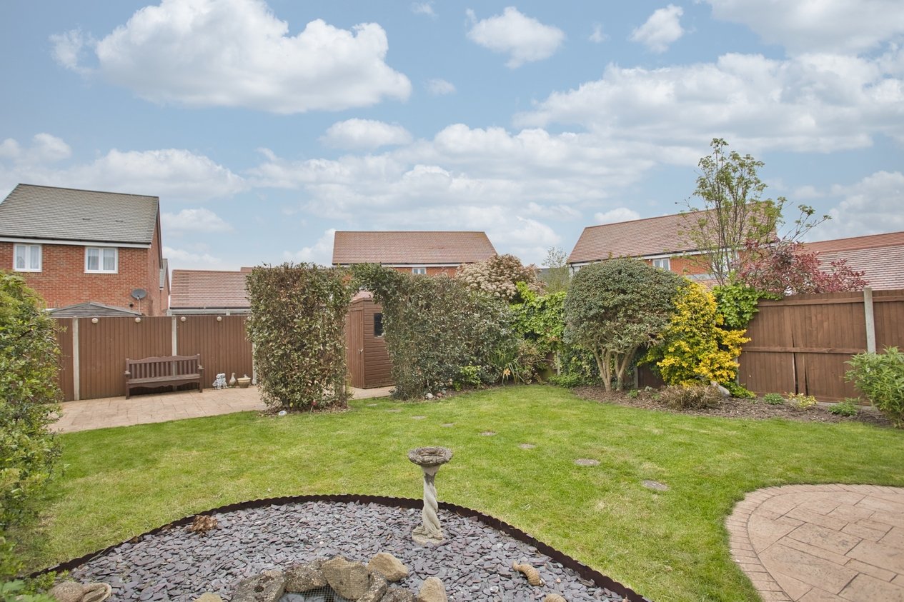 Properties For Sale in Fenton Court Deal
