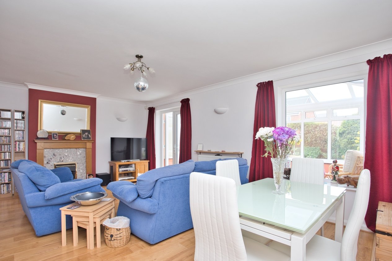 Properties For Sale in Fenton Court Deal