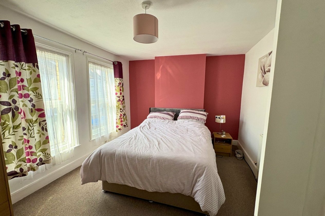 Properties Under Offer in Fernbank Crescent Folkestone