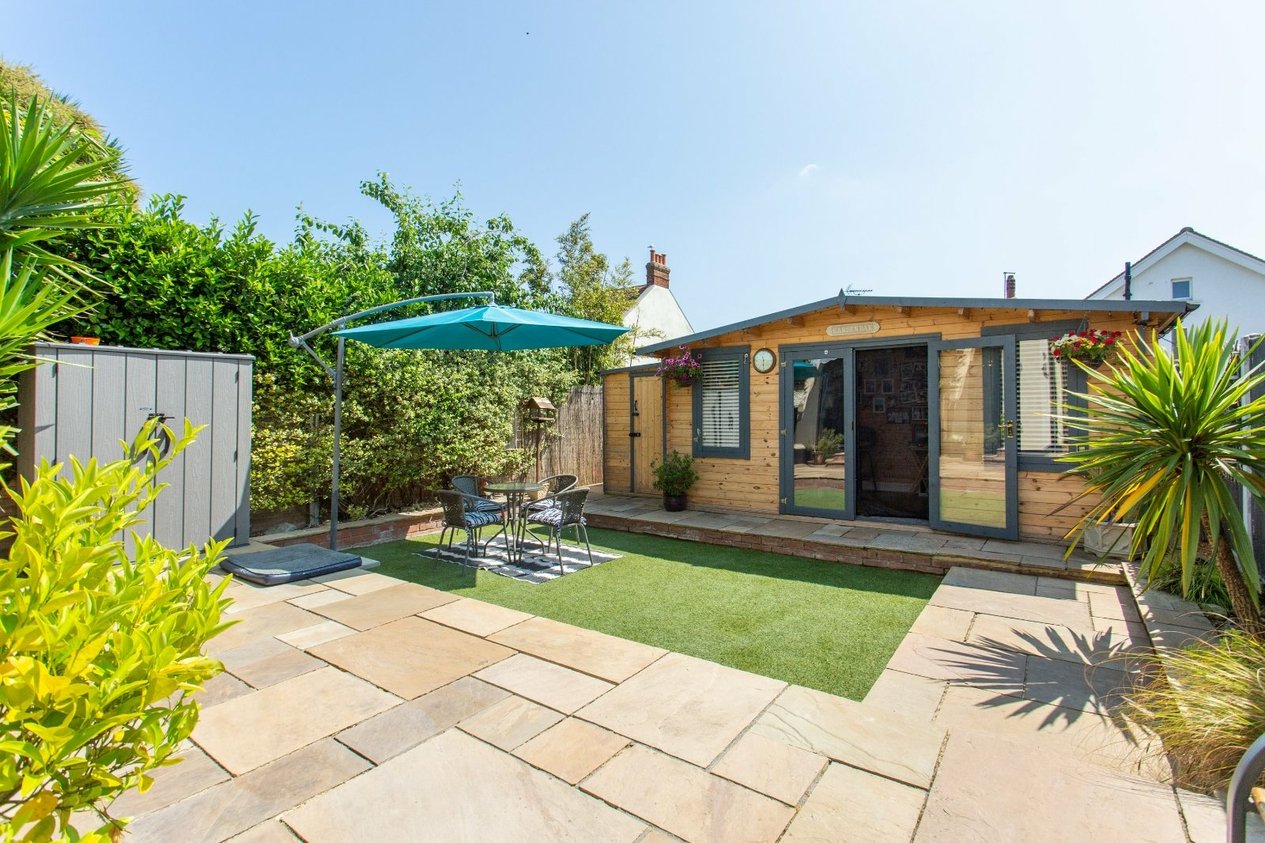 Properties For Sale in Fernlea Avenue Herne Bay