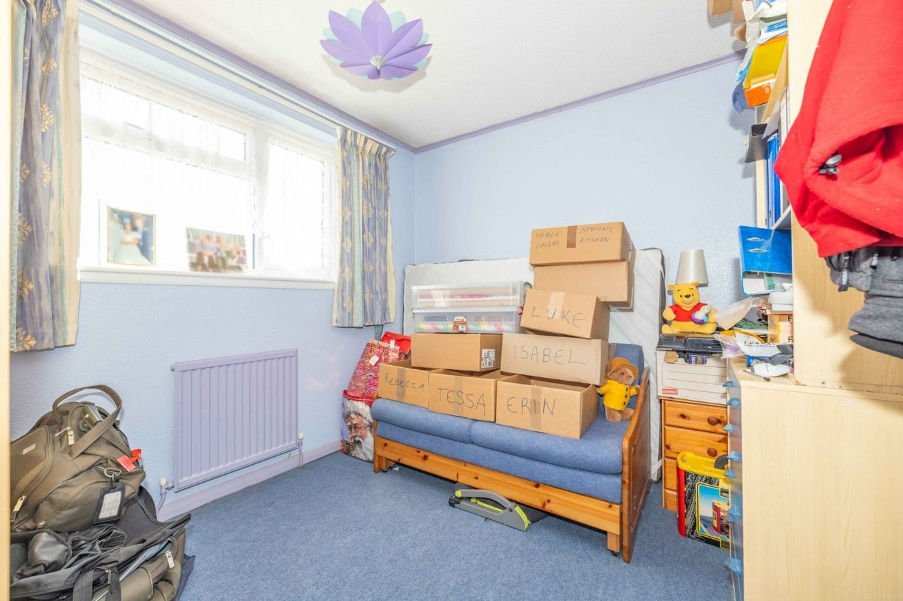 Properties Under Offer in Field Avenue Canterbury