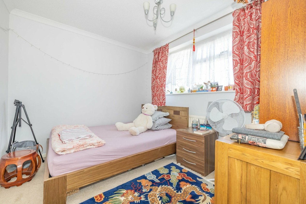 Properties Under Offer in Field Avenue Canterbury