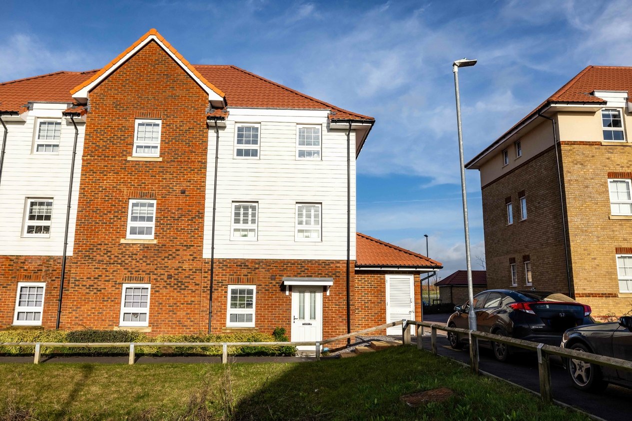 Properties For Sale in Fife Way Aylesham
