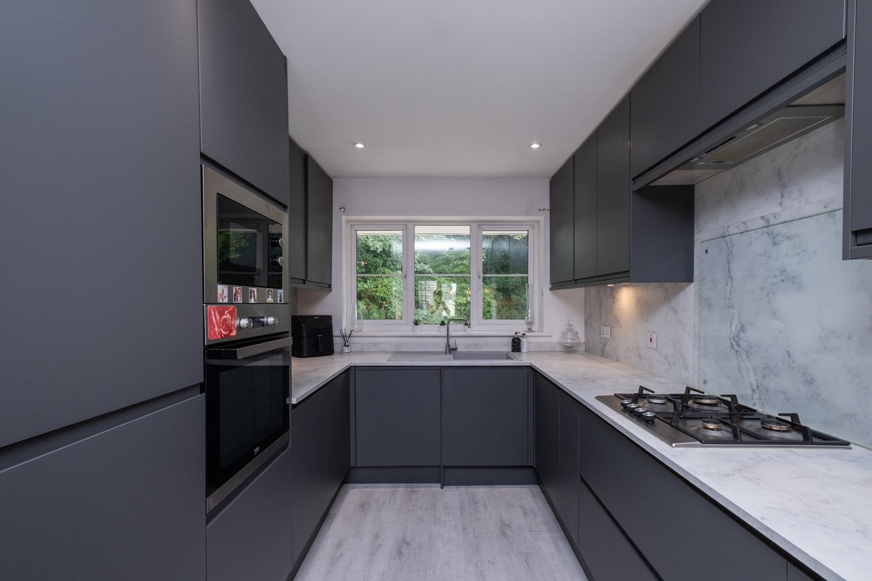 Properties Under Offer in Finch Close Faversham