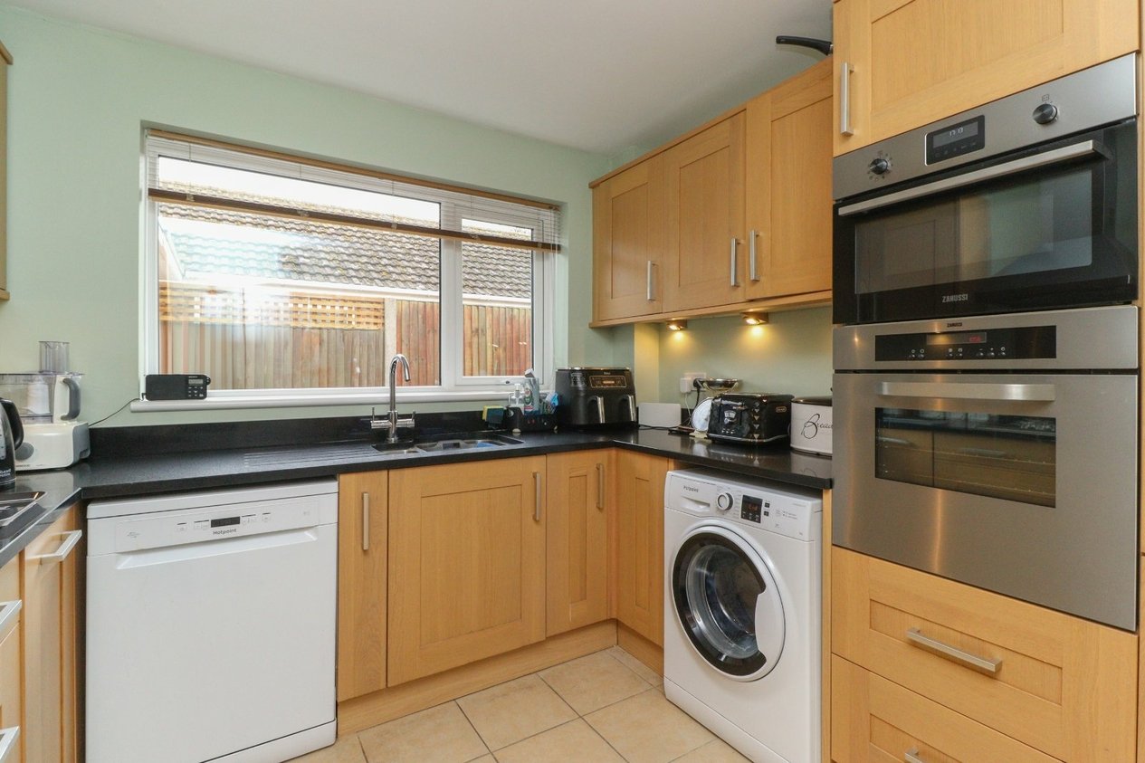 Properties Under Offer in Firbank Gardens Margate
